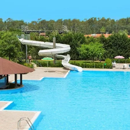 Beach Club *